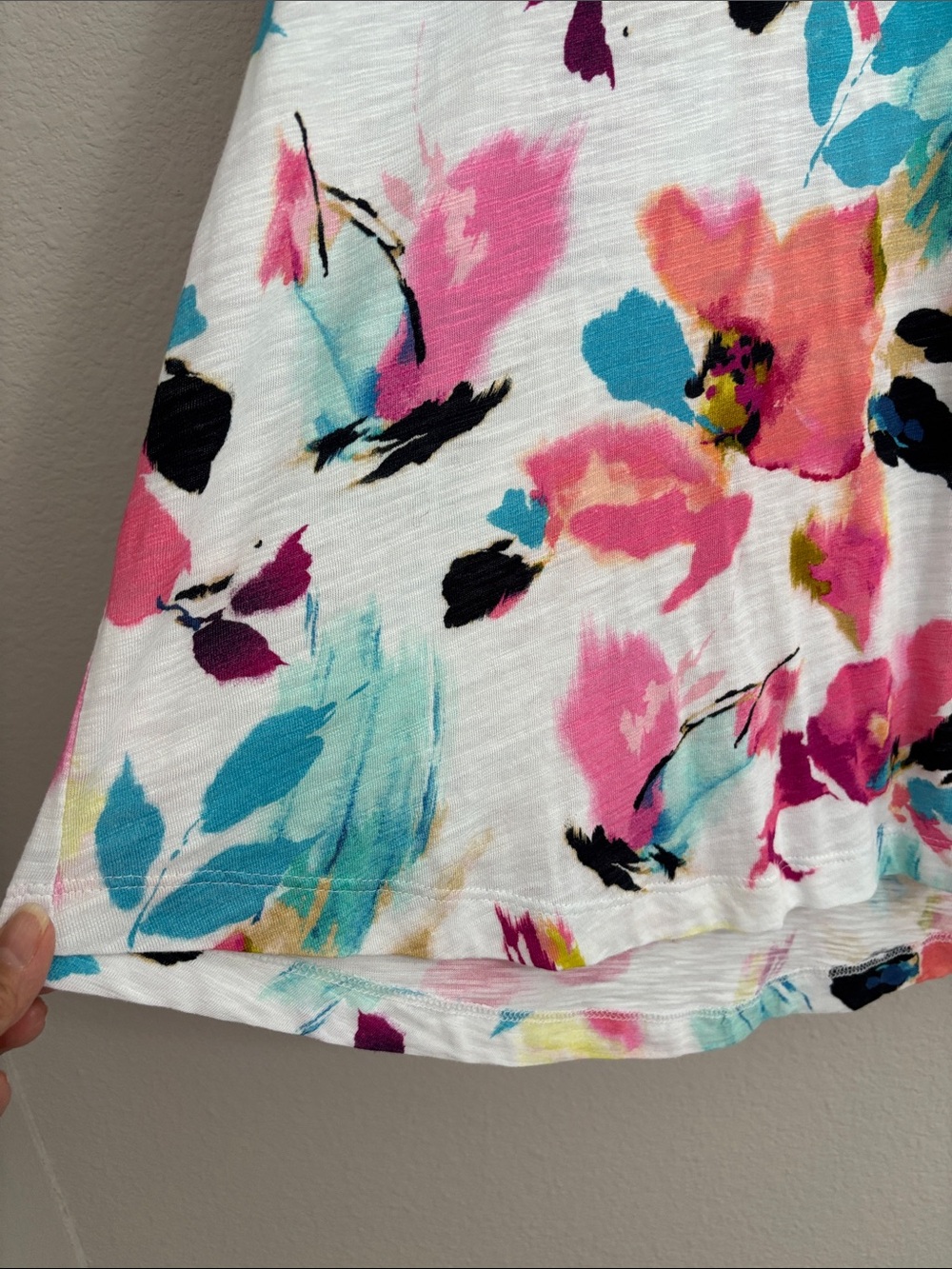 Chico's White V-Neck 3/4 Sleeve Watercolor Floral Tee Pink Teal Accents Size XL - Picture 5 of 9